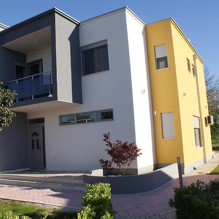 Helena Apartments Ulcinj Exterior foto